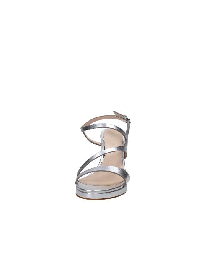 Albano 5360 Sandalo con plateaux in pelle laminata Argento Albano 5360 Sandalo con plateaux in pelle laminata Argento