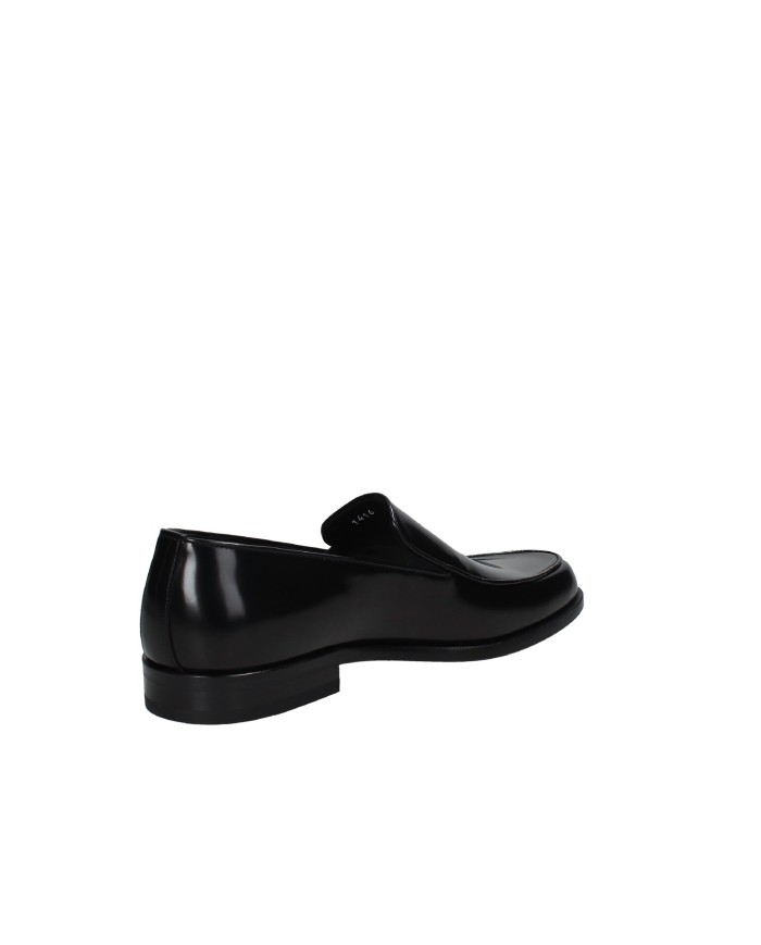 Rossi 1416 Mocassino classico liscio in pelle spazzolata Nero Rossi 1416 Mocassino classico liscio in pelle spazzolata Nero
