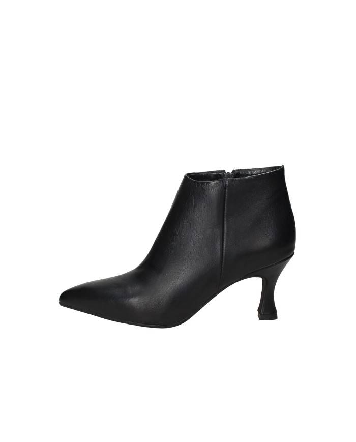 Brera 48510 Tronchetto liscio con zip in nappa Nero Brera 48510 Tronchetto liscio con zip in nappa Nero