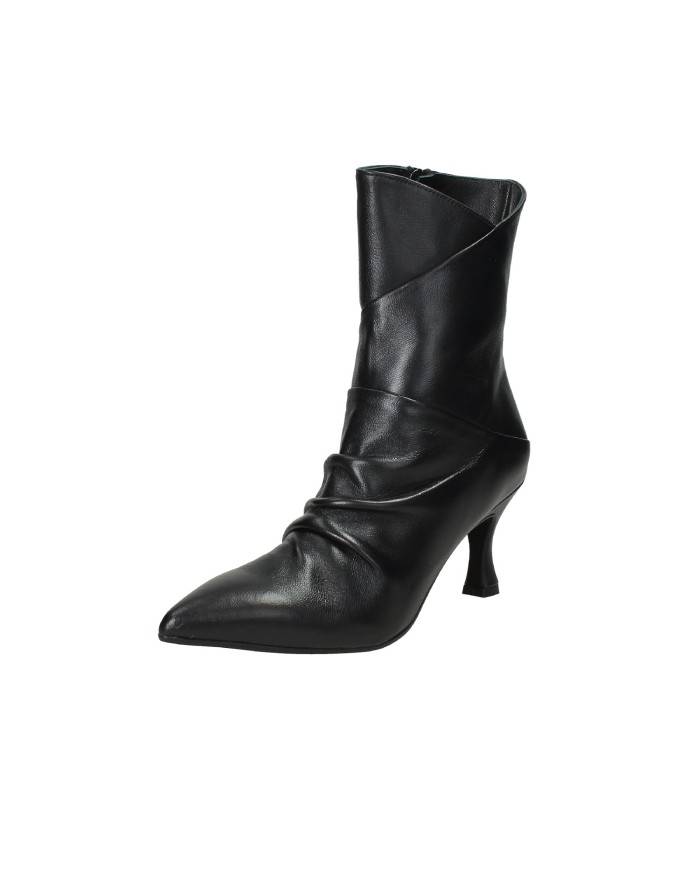 Brera 71510 Tronchetto plissettato con zip in nappa Nero Brera 71510 Tronchetto plissettato con zip in nappa Nero