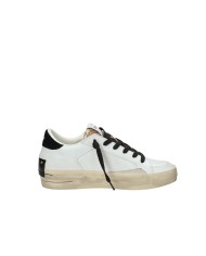 Crime London Sk8 Delux.25192 Sneaker basse donna in pelle e pailettes Bianco e Oro Crime London Sk8 Delux.25192 Sneaker basse donna in pelle e pailettes Bianco e Oro