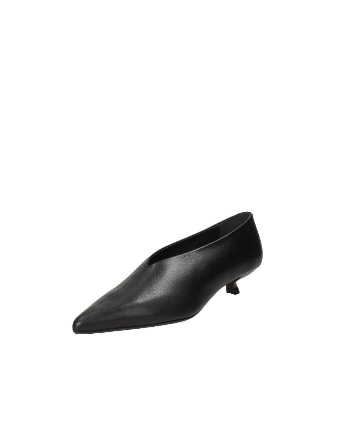 JVAM Grant40177 Décolleté accollata "kitten heels" in pelle Nero JVAM Grant40177 Décolleté accollata "kitten heels" in pelle Nero