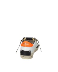 Crime London Sk8 Delux.11106 Sneaker basse uomo in pelle e patch camoscio Bianco e Taupe