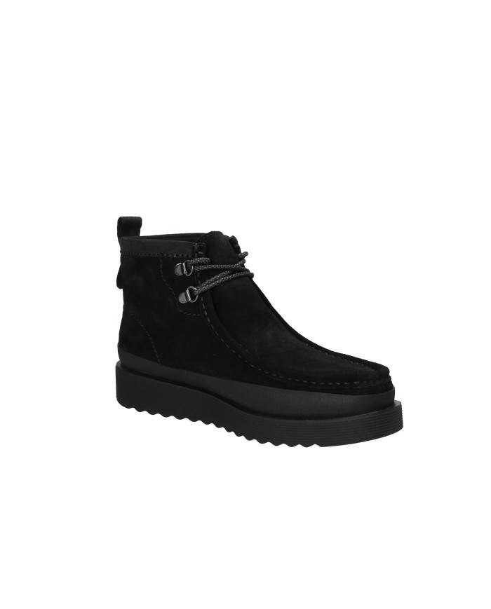 Clarks WallabeeFTR2Hi.26183461 Polacchino allacciato da uomo in pelle scamosciata Nero Clarks WallabeeFTR2Hi.26183461 Polacchino allacciato da uomo in pelle scamosciata Nero