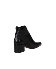 UAU c41 Tronchetto con elastico in pelle Nero