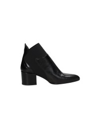 UAU c41 Tronchetto con elastico in pelle Nero