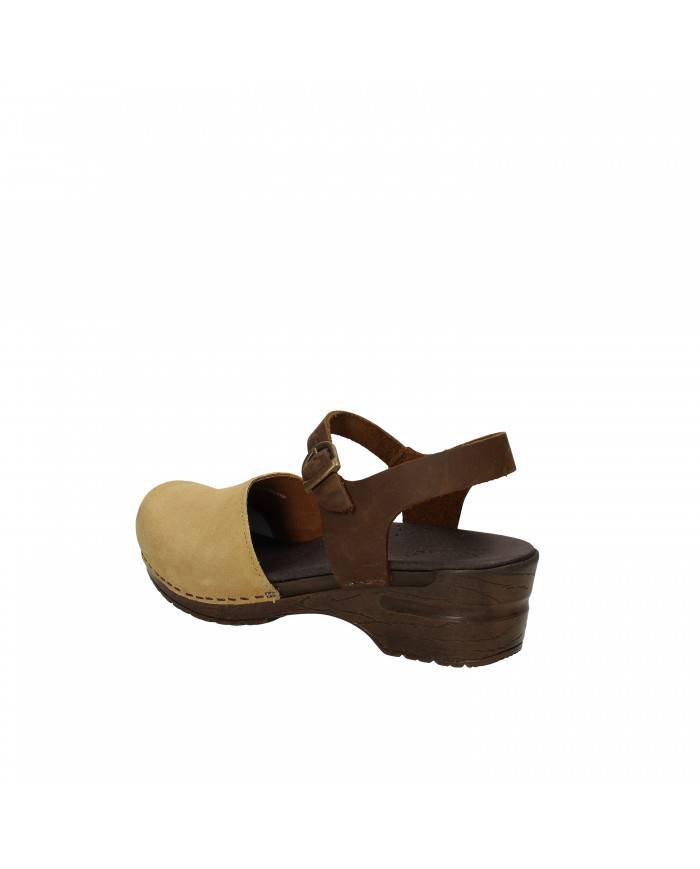Sanita Zoccolo in nabuk e camoscio Sabbia Sanos Nuova Collezione Sa... Sanita Zoccolo in nabuk e camoscio Sabbia Sanos Nuova Collezione Sa...