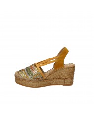 Vidorreta Espadrilla in paillettes Ocra 18400.30 Nuova Collezione V... Vidorreta Espadrilla in paillettes Ocra 18400.30 Nuova Collezione V...