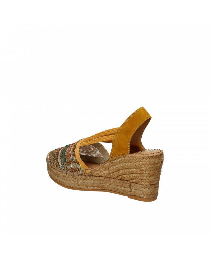 Vidorreta Espadrilla in paillettes Ocra 18400.30 Nuova Collezione V... Vidorreta Espadrilla in paillettes Ocra 18400.30 Nuova Collezione V...