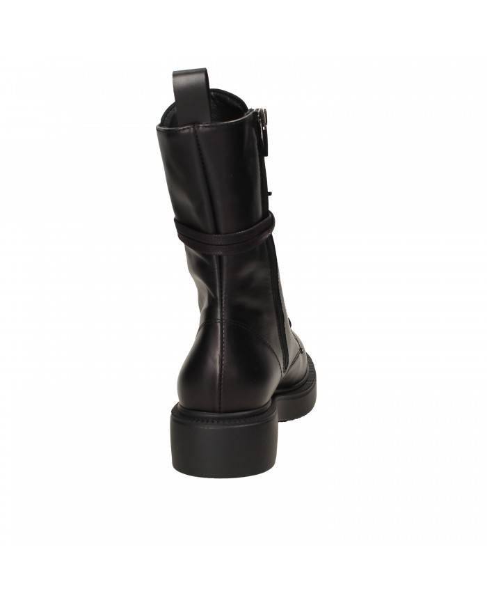 VSL Polacchino in pelle Nero 7040.g50 Nuova Collezione Momenti VSL Polacchino in pelle Nero 7040.g50 Nuova Collezione Momenti