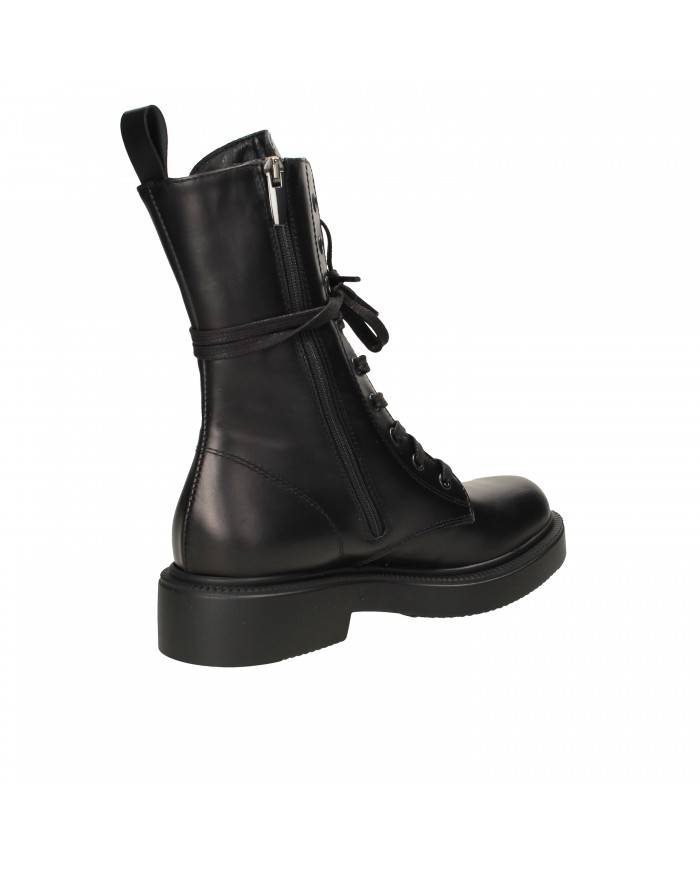 VSL Polacchino in pelle Nero 7040.g50 Nuova Collezione Momenti VSL Polacchino in pelle Nero 7040.g50 Nuova Collezione Momenti