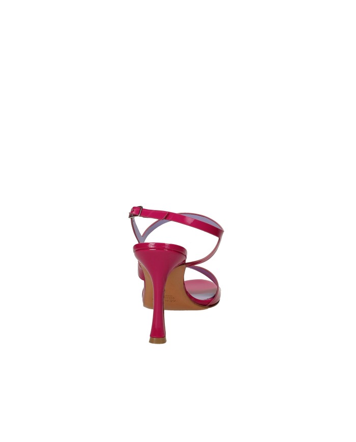 Albano 5061 Sandalo con tacco in vernice Fucsia Albano 5061 Sandalo con tacco in vernice Fucsia