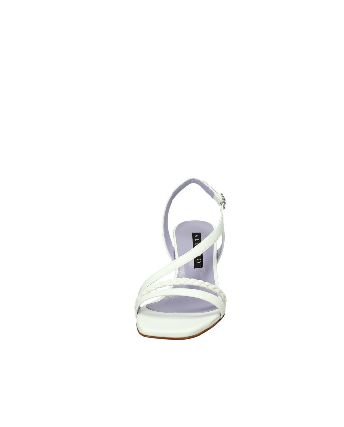 Albano 5087 Sandalo in nappa con tacco Bianco Albano 5087 Sandalo in nappa con tacco Bianco