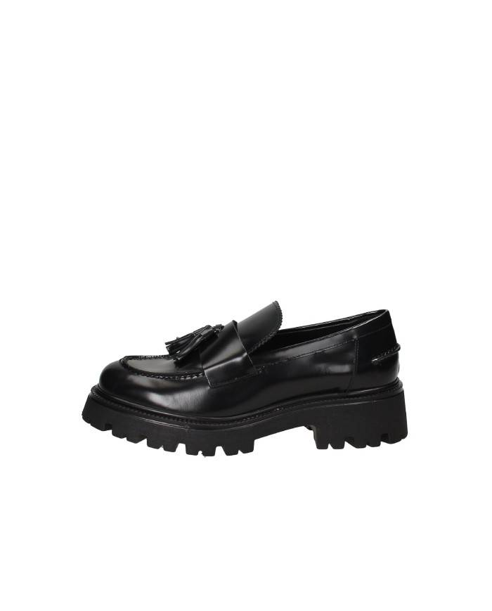 VSL 7630 Mocassino carrarmato in pelle con nappine Nero VSL 7630 Mocassino carrarmato in pelle con nappine Nero