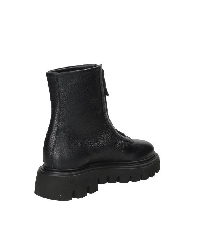 Alamanni 7100.Car Biker con zip centrale in pelle martellata Nero Alamanni 7100.Car Biker con zip centrale in pelle martellata Nero