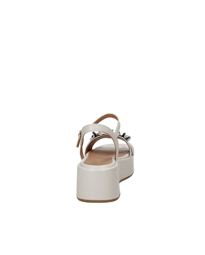 Gianmarco Sorelli 2214 Sandalo con zeppa e rouches in pelle Off White Gianmarco Sorelli 2214 Sandalo con zeppa e rouches in pelle Off White